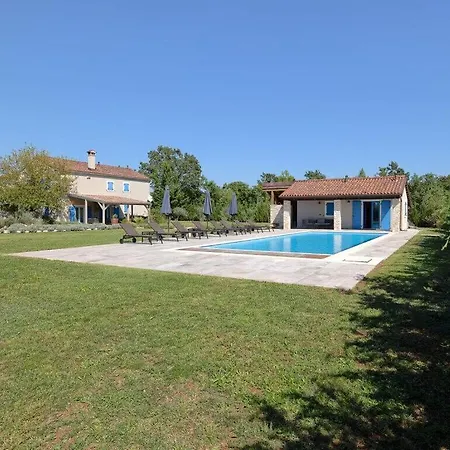 Stancija Abruni I Villa